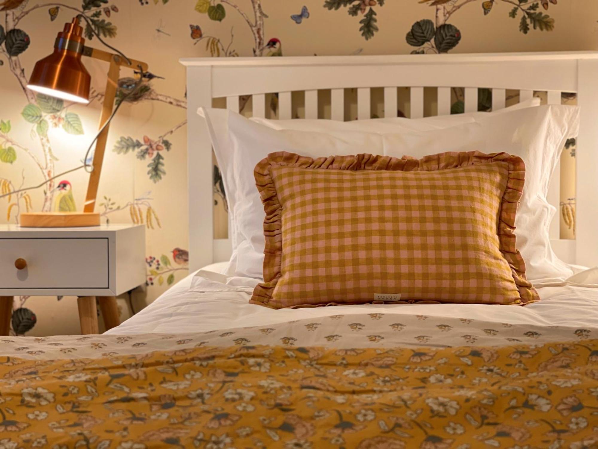 Woodpecker Lodge - Brook Meadow - Sleeps 4 Plus 2 - No Pets Market Harborough Exterior foto